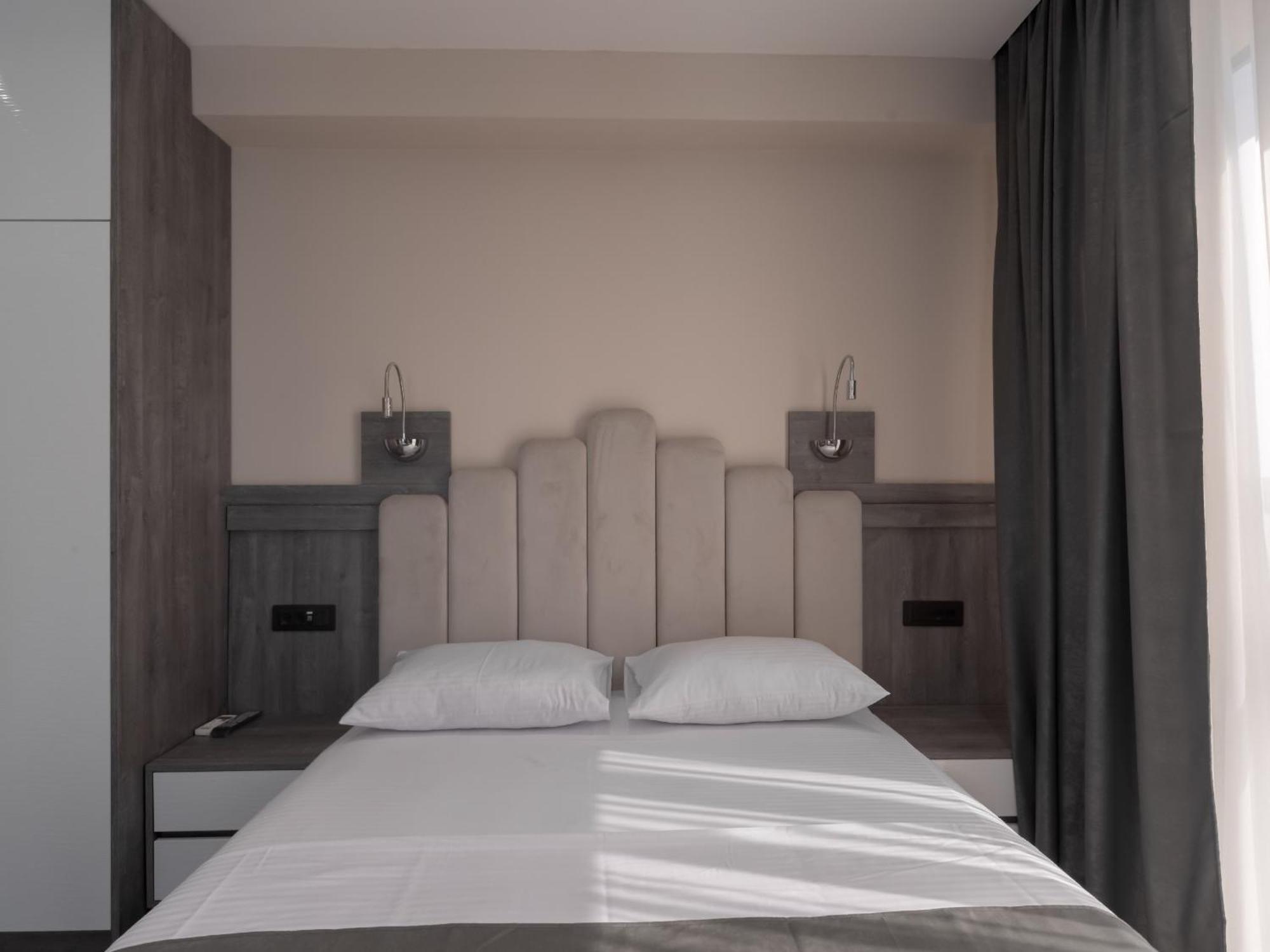 Hotel Diman Dobra Voda Esterno foto